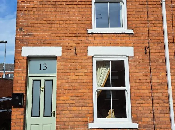 Character Beverley Town House